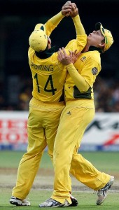 Ricky Ponting colission with Steve Smith During World Cup 2010