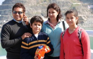 Sachin Tendulkar's Family - wife Anajli, son Arjun and daughter Sara