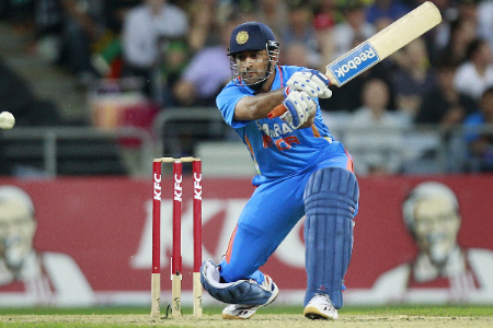 MS Dhoni praises fielders for the 2nd T20 match victory over Australia