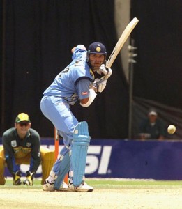 Yuvraj Singh Batting Against Australia in ICC Championship 2000