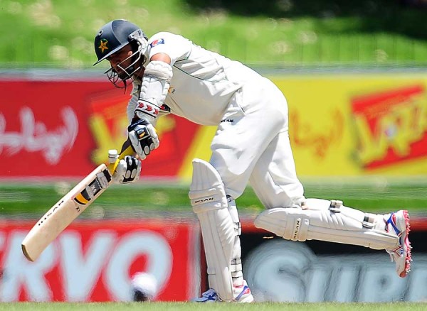 Pakistan struggles as Azhar Ali celebrates another ton – 3rd Test vs. Sri Lanka