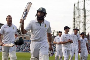 Hashim-Amla - The first South African to score a tripple century
