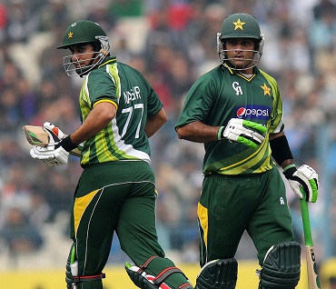 A brilliant ton from Nasir Jamshed crushed India – 2nd ODI