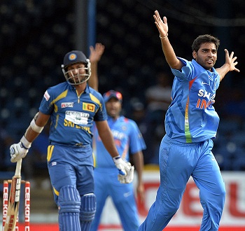India storms into the final as Bhuvneshwar kumar rocks Sri Lanka