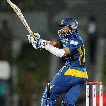 Tillakaratne  Dilshan guided Sri Lanka to victory – 3rd T20 vs. South Africa